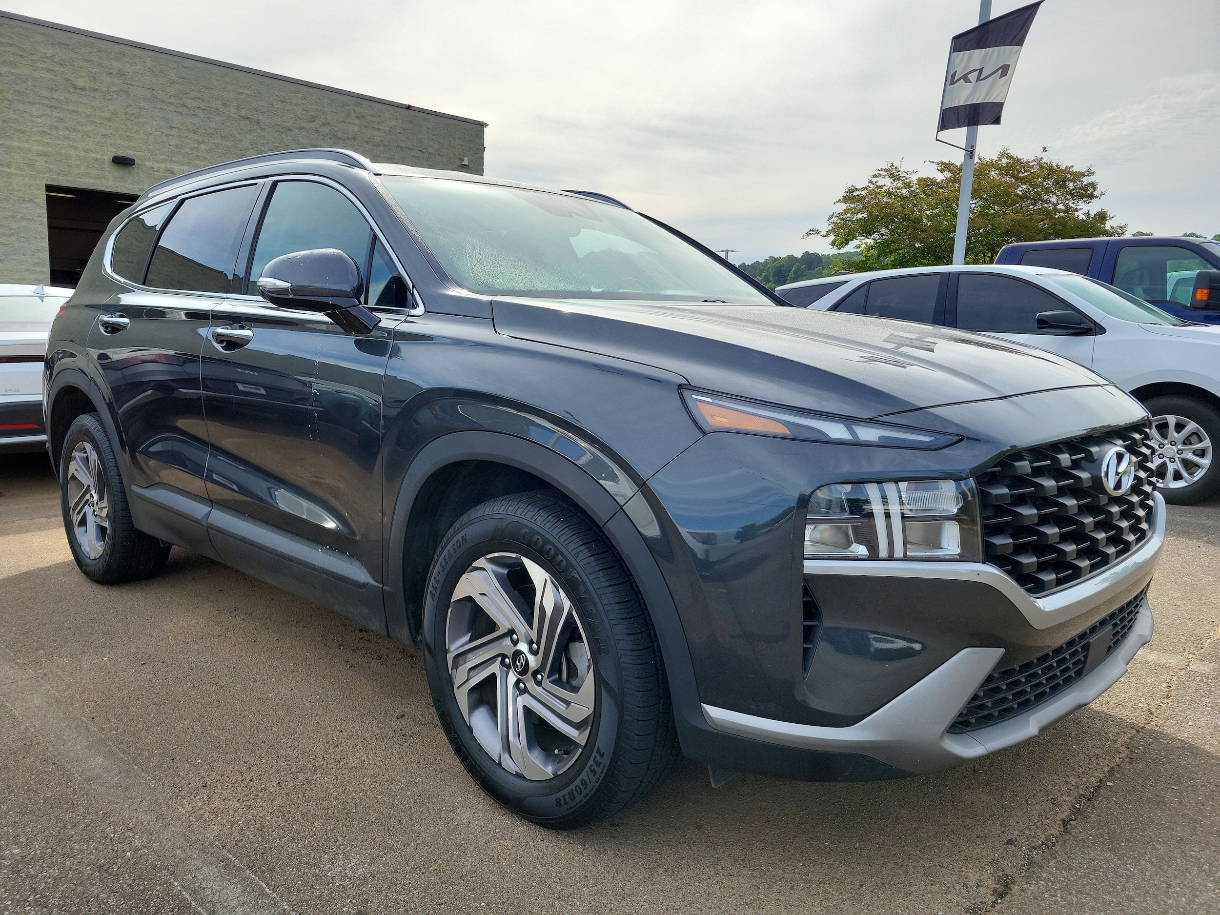 2023 Hyundai Santa Fe SEL 2.5's photo