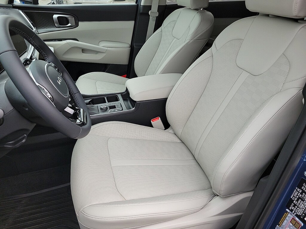 New 2025 Kia Sorento S SUV