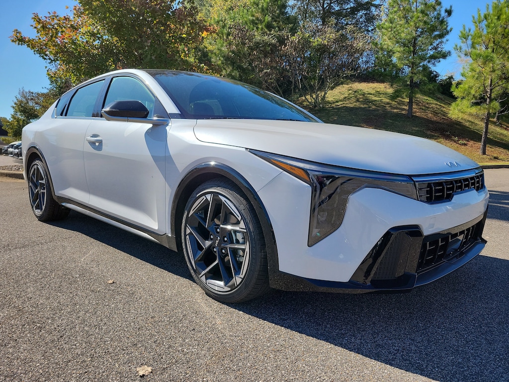 New 2025 Kia K4 GT-Line Sedan