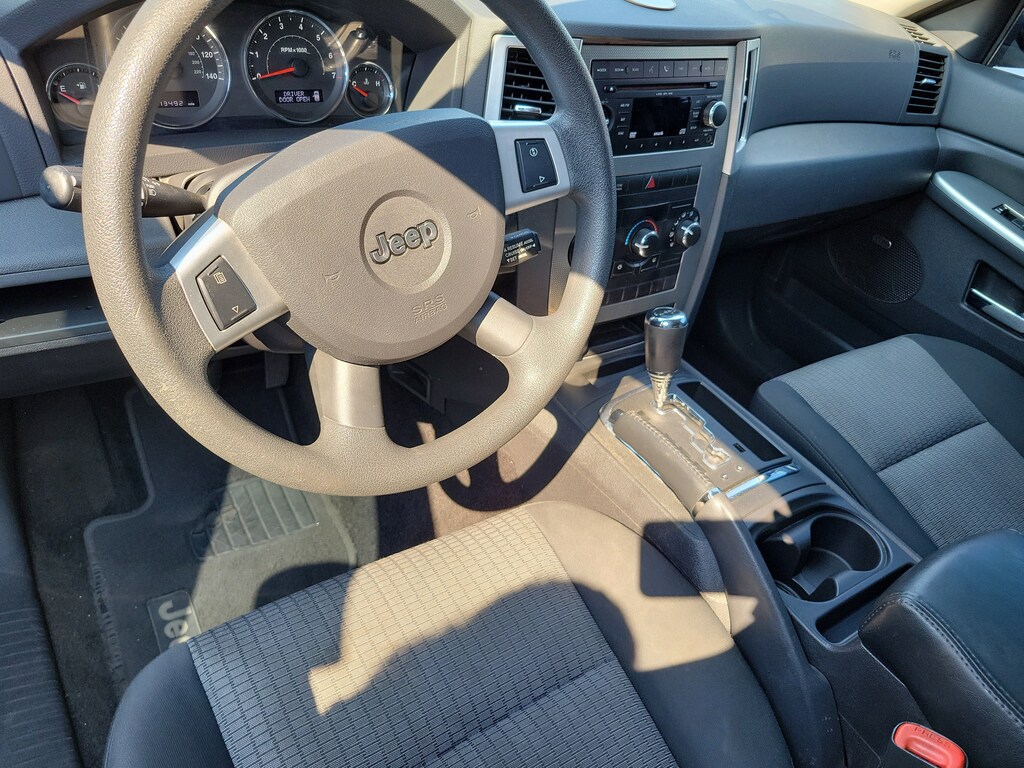 Used 2009 Jeep Grand Cherokee Laredo SUV