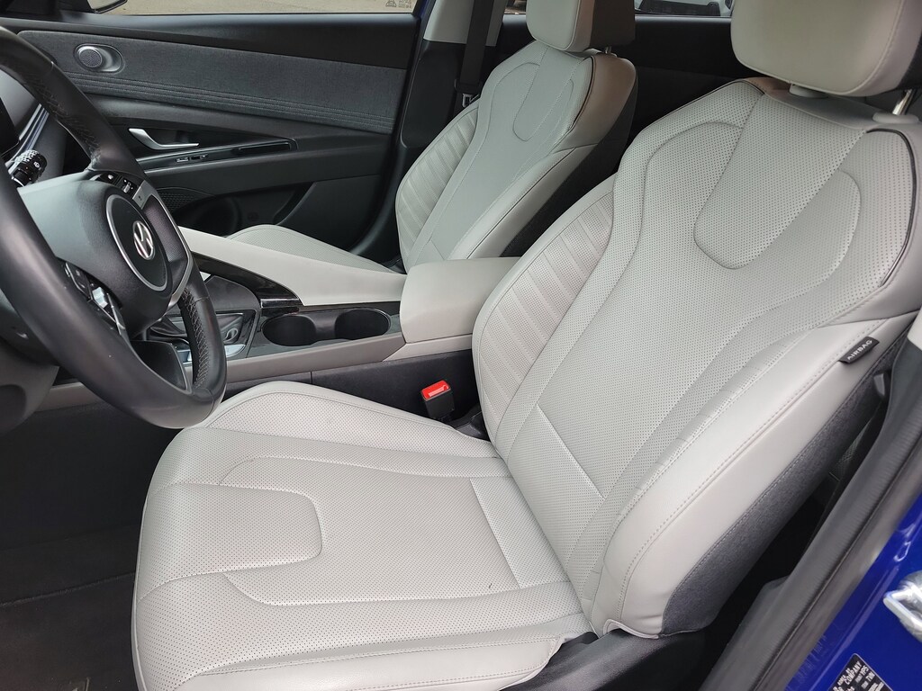 Used 2024 Hyundai Elantra Limited Sedan