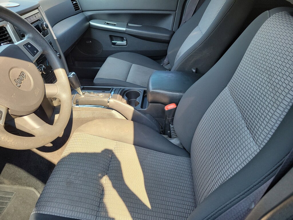 Used 2009 Jeep Grand Cherokee Laredo SUV