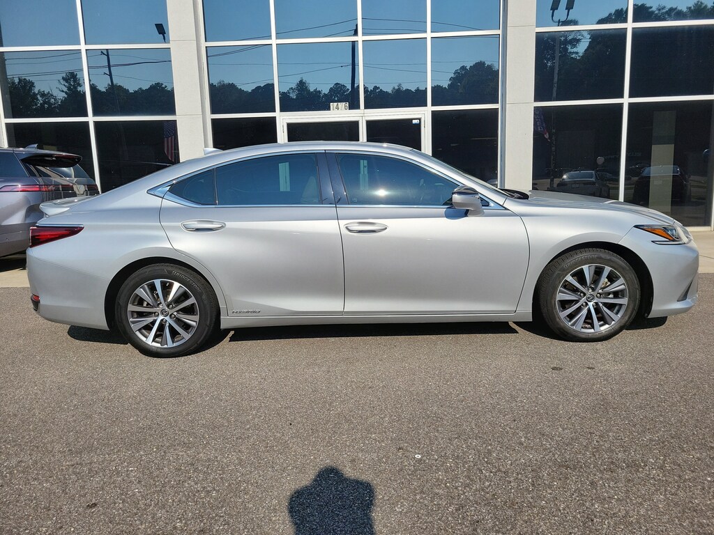 Used 2021 Lexus ES 300h Sedan
