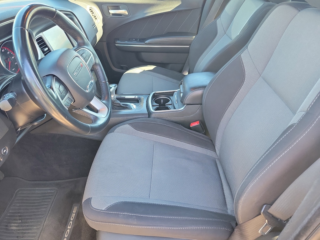 Used 2016 Dodge Charger SXT Sedan