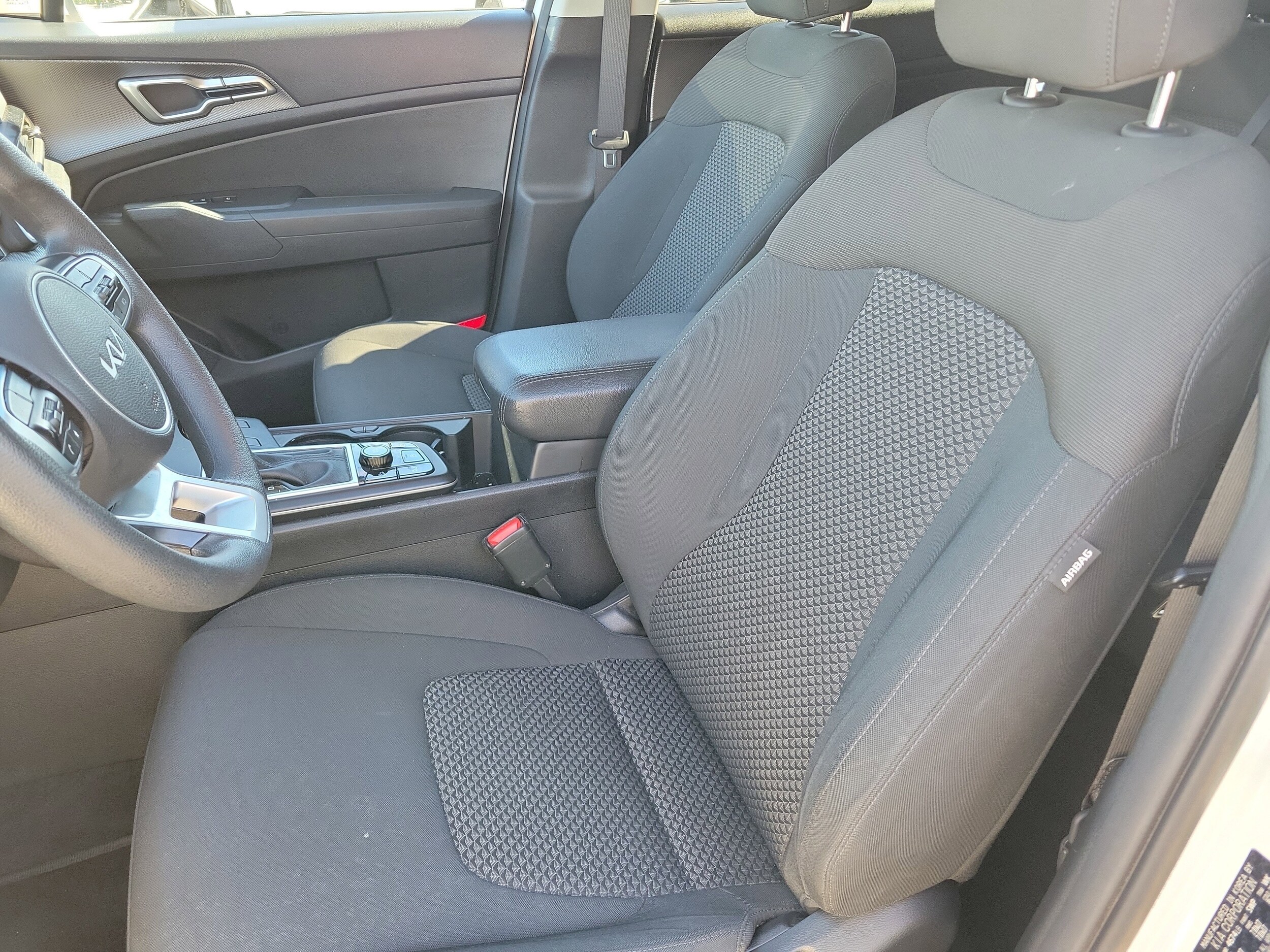 2023 Kia Sportage LX photo 3