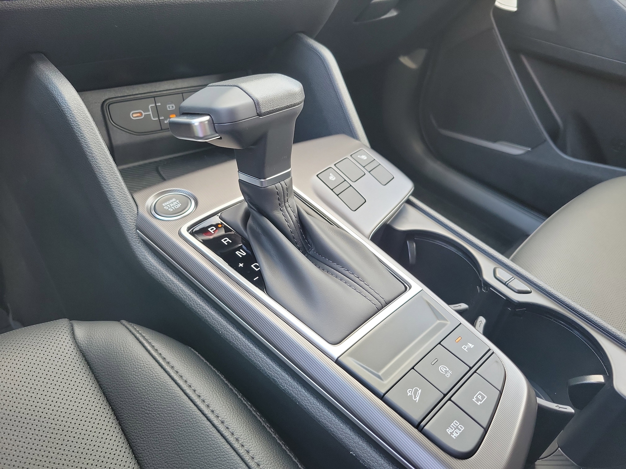 2026 Kia Sportage EX - Photo 13