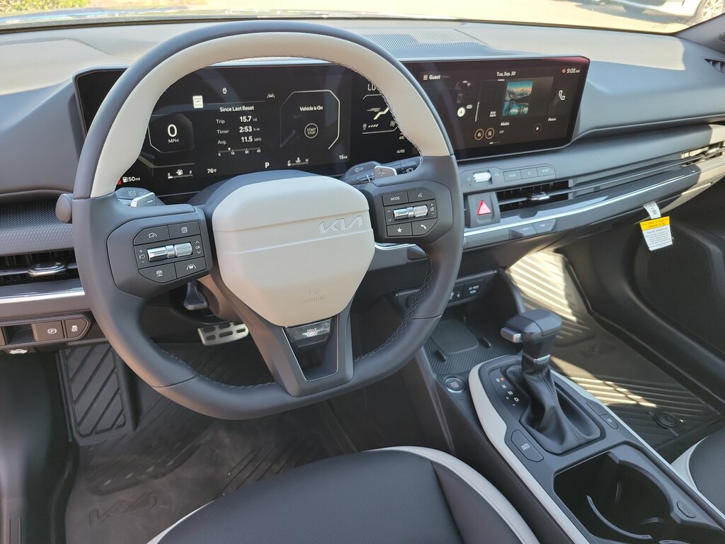 New 2025 Kia K4 GT-Line Turbo Sedan