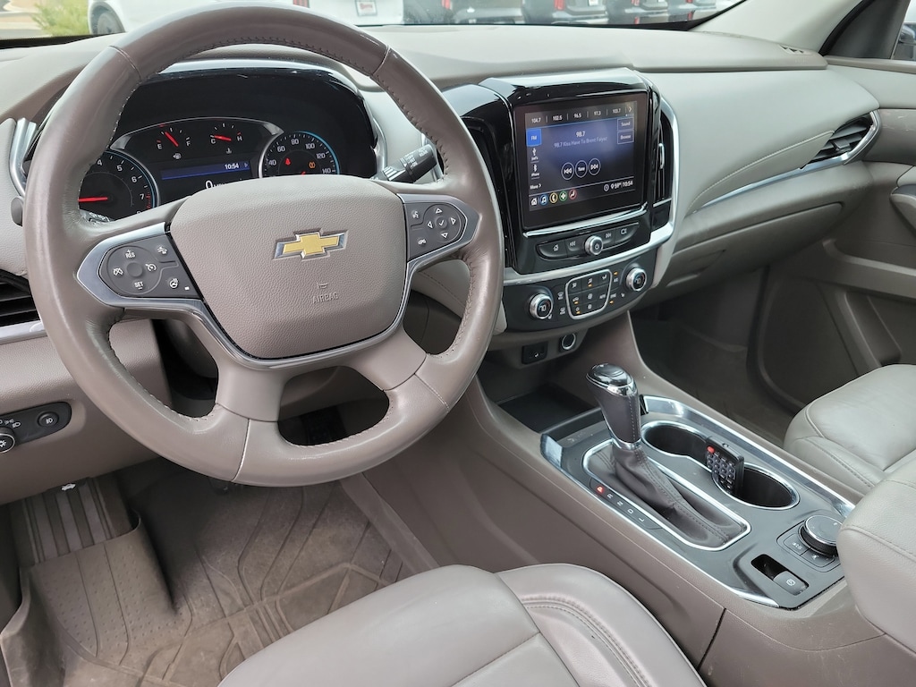 Used 2020 Chevrolet Traverse LT Leather SUV