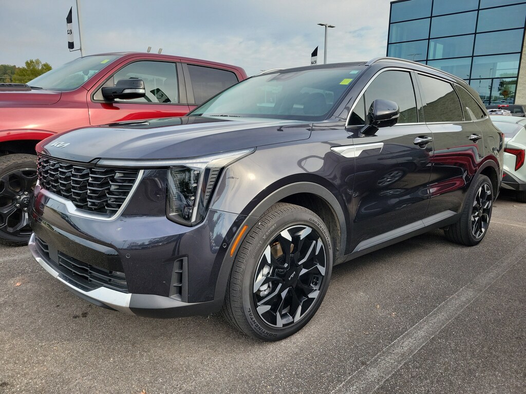 Used 2025 Kia Sorento SX SUV
