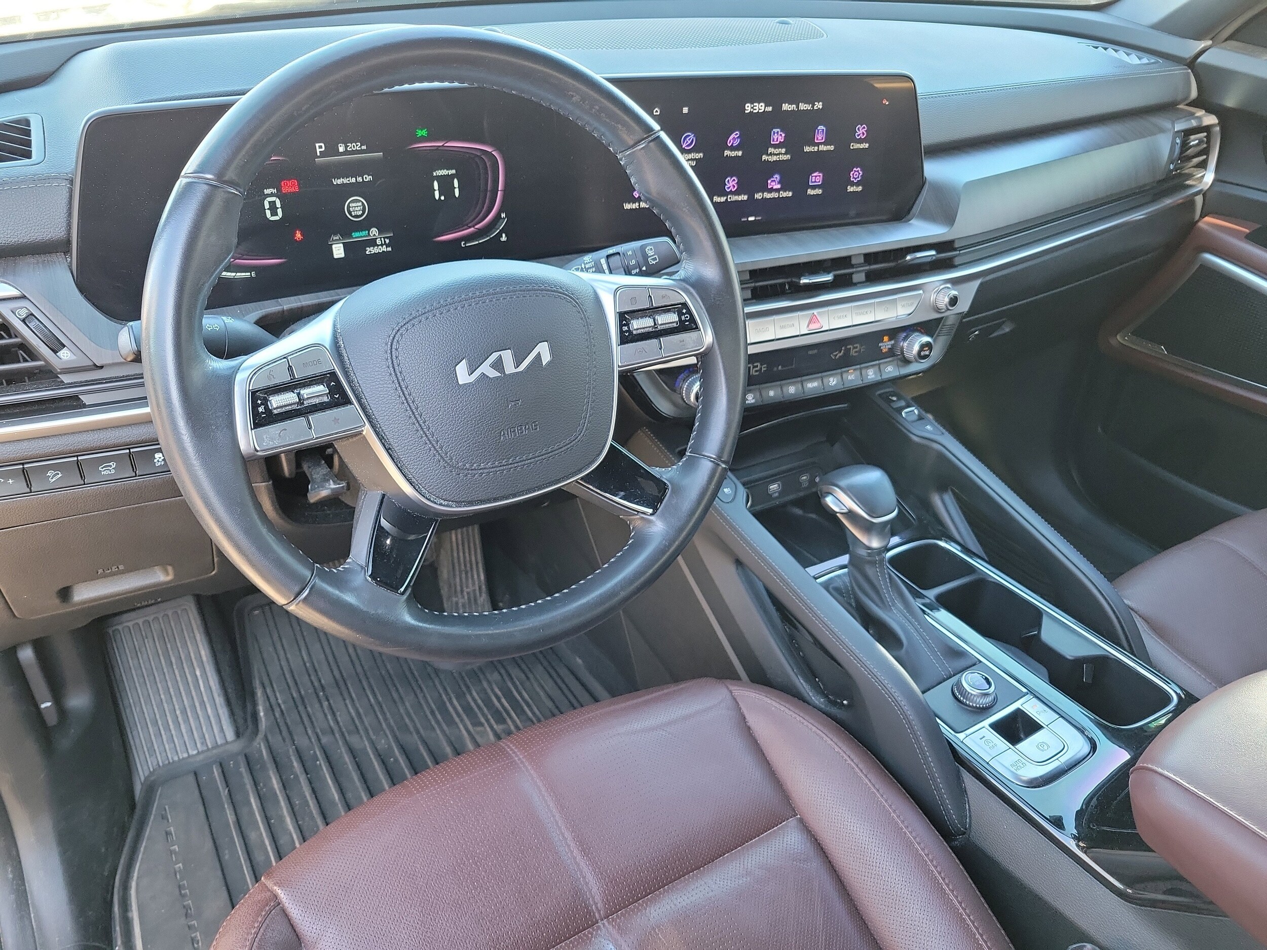 2023 Kia Telluride EX photo 2