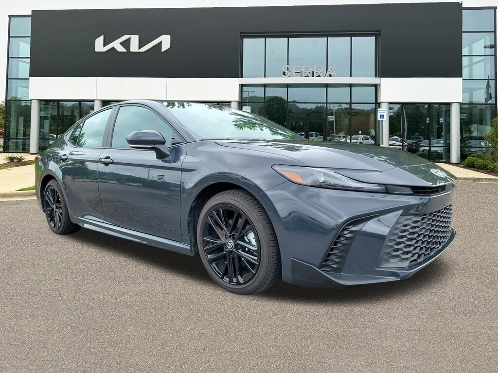 Used 2026 Toyota Camry SE Sedan