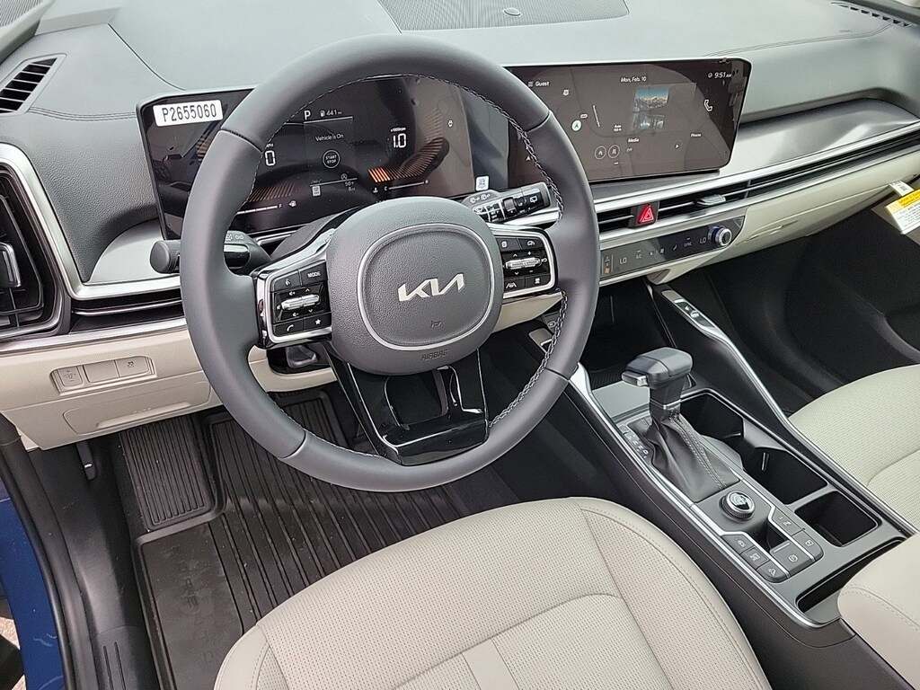 New 2025 Kia Sorento S SUV