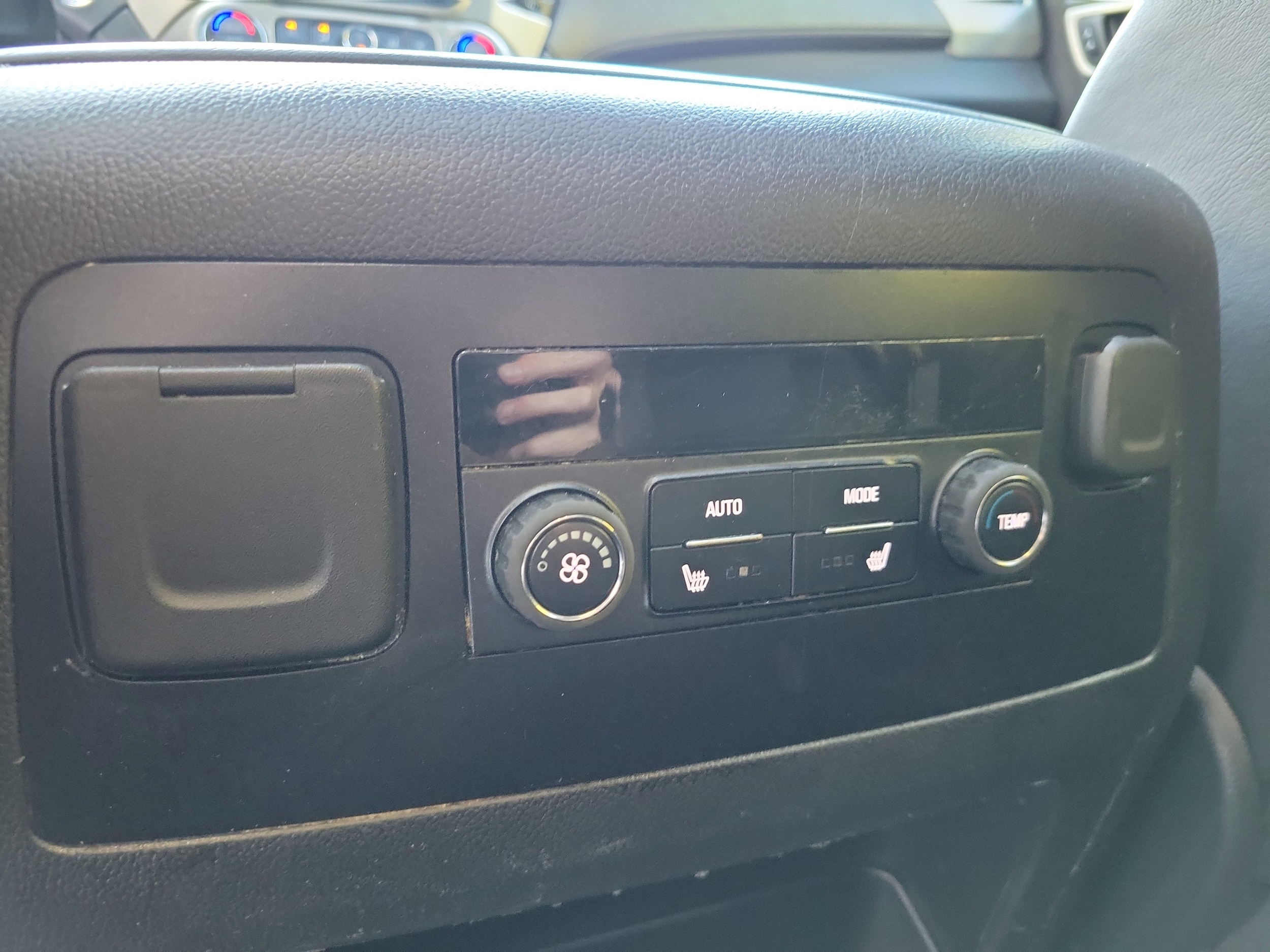 2020 GMC Yukon XL Denali - Photo 9