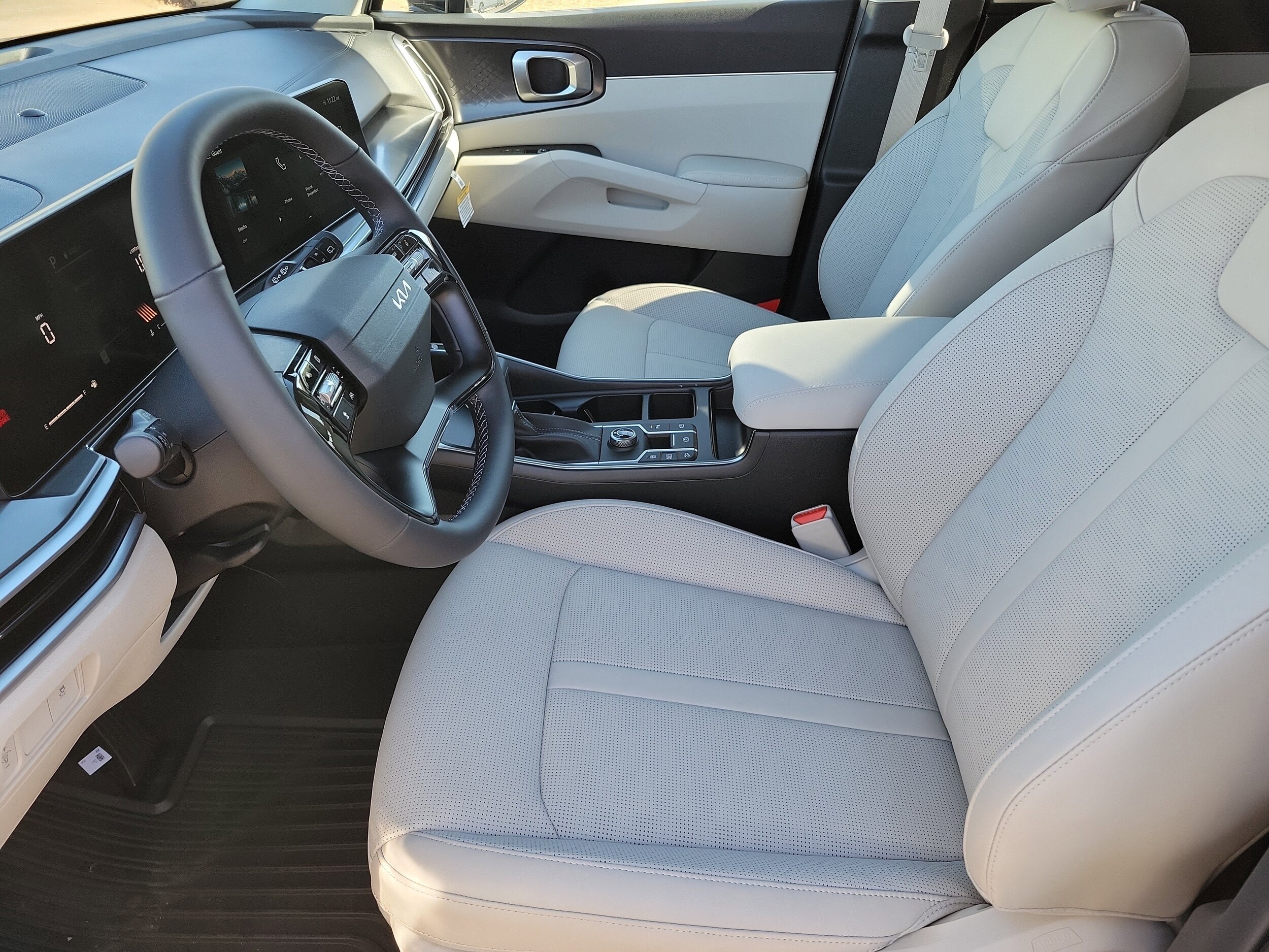 2026 Kia Sorento S photo 3