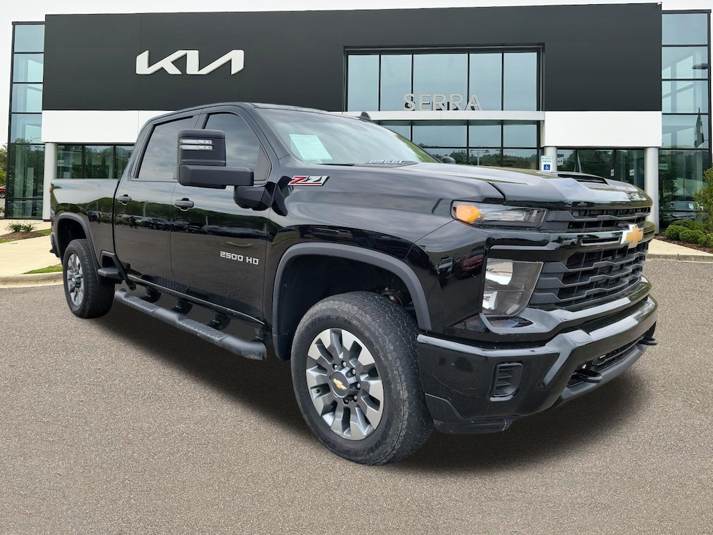 Used 2024 Chevrolet Silverado 2500 HD Custom Truck Crew Cab
