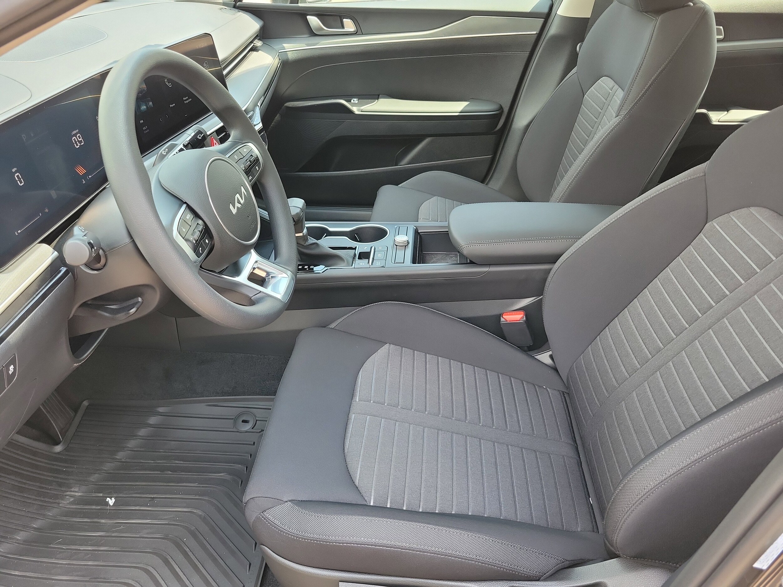 2026 Kia K5 LXS photo 3