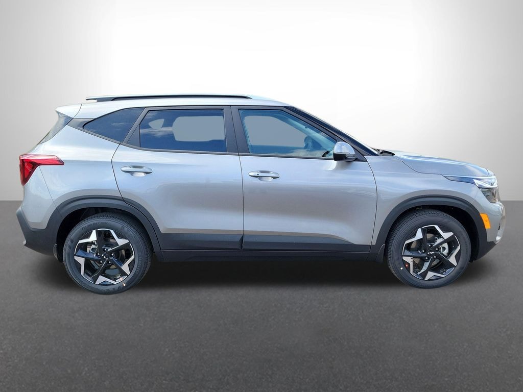 New 2026 Kia Seltos S SUV