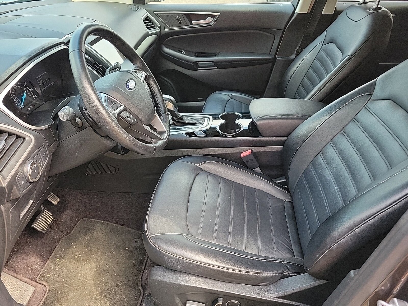 2016 Ford Edge SEL photo 3