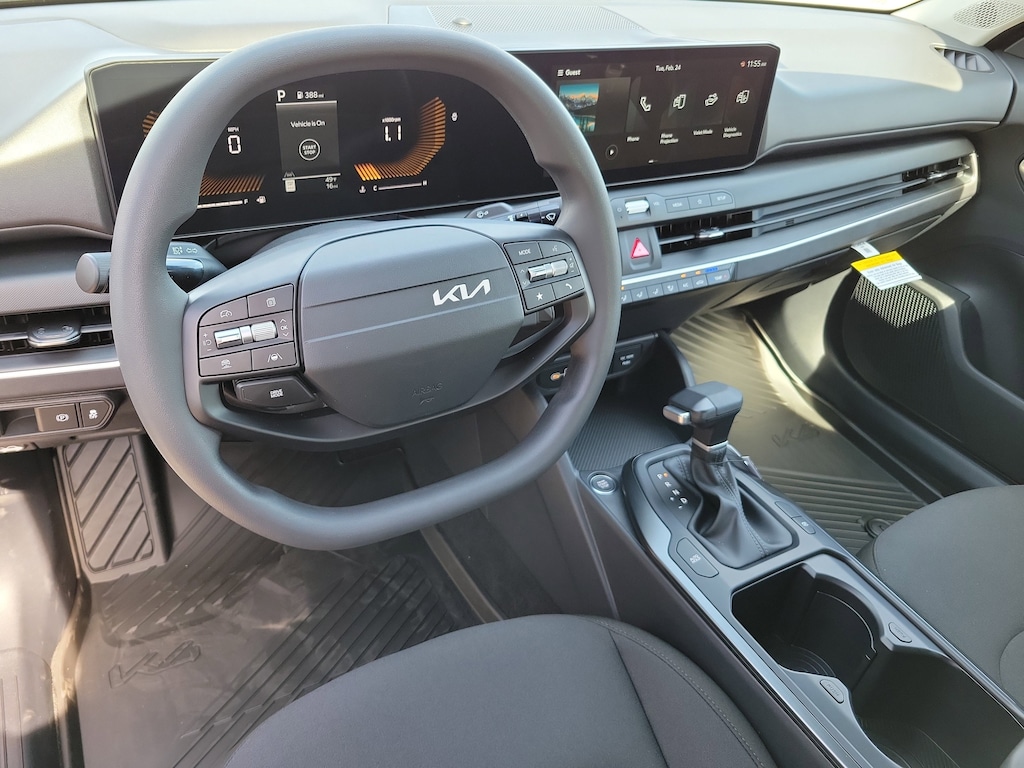 New 2026 Kia K4 LXS Sedan