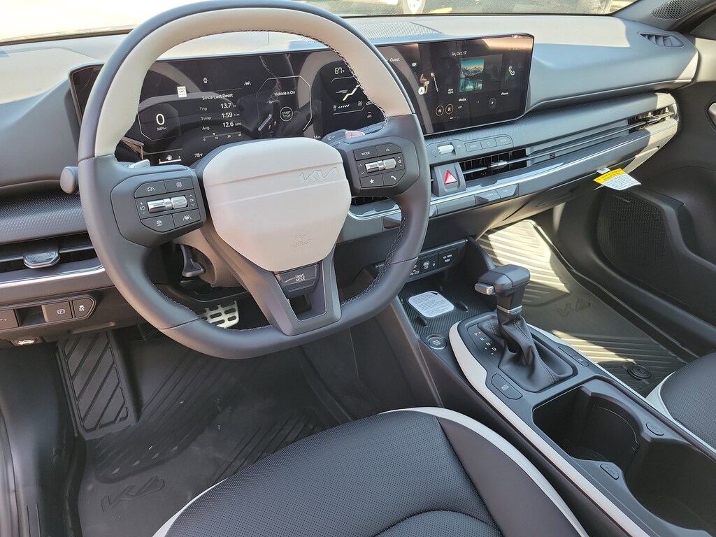 New 2025 Kia K4 GT-Line Turbo Sedan