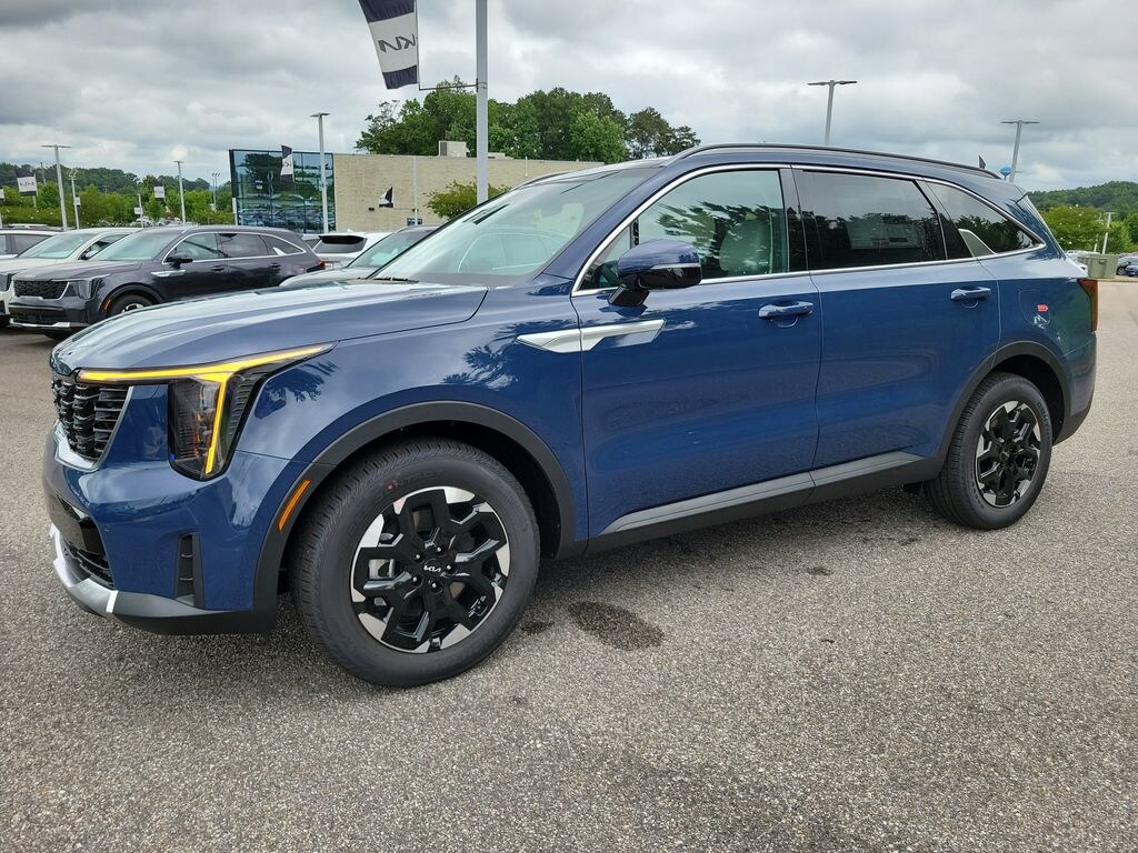New 2026 Kia Sorento S SUV
