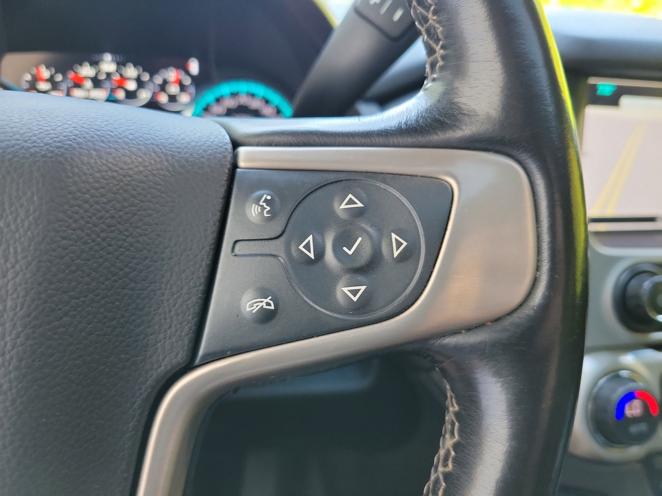 2020 GMC Yukon XL Denali - Photo 18