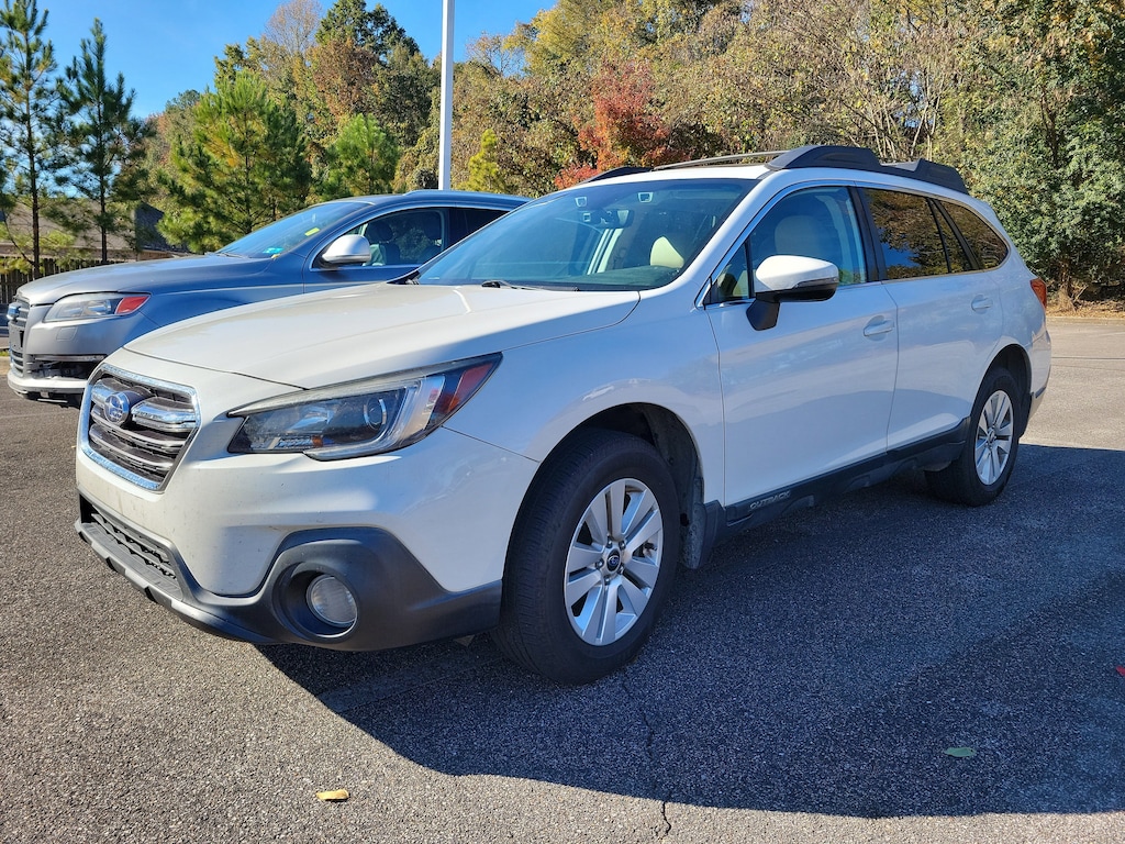 Used 2018 Subaru Outback 2.5i Premium with SUV