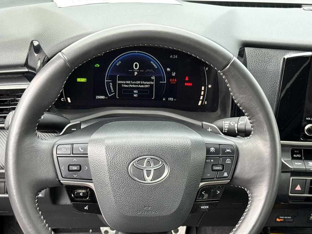 2025 Toyota Camry SE - Photo 16