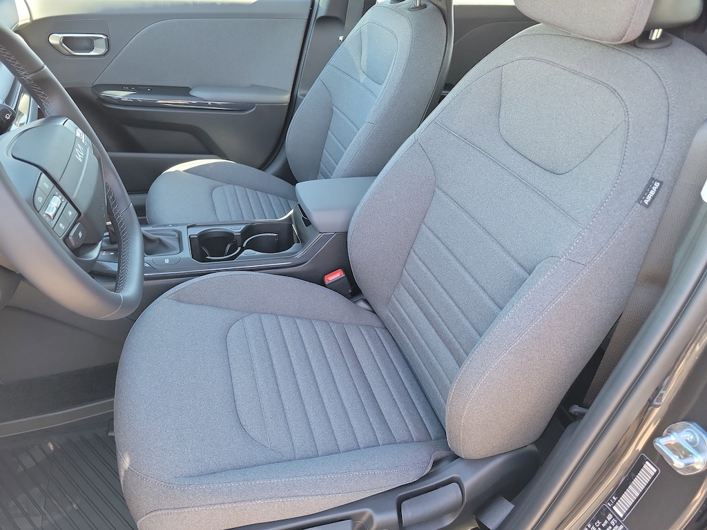 New 2025 Kia K4 EX Sedan