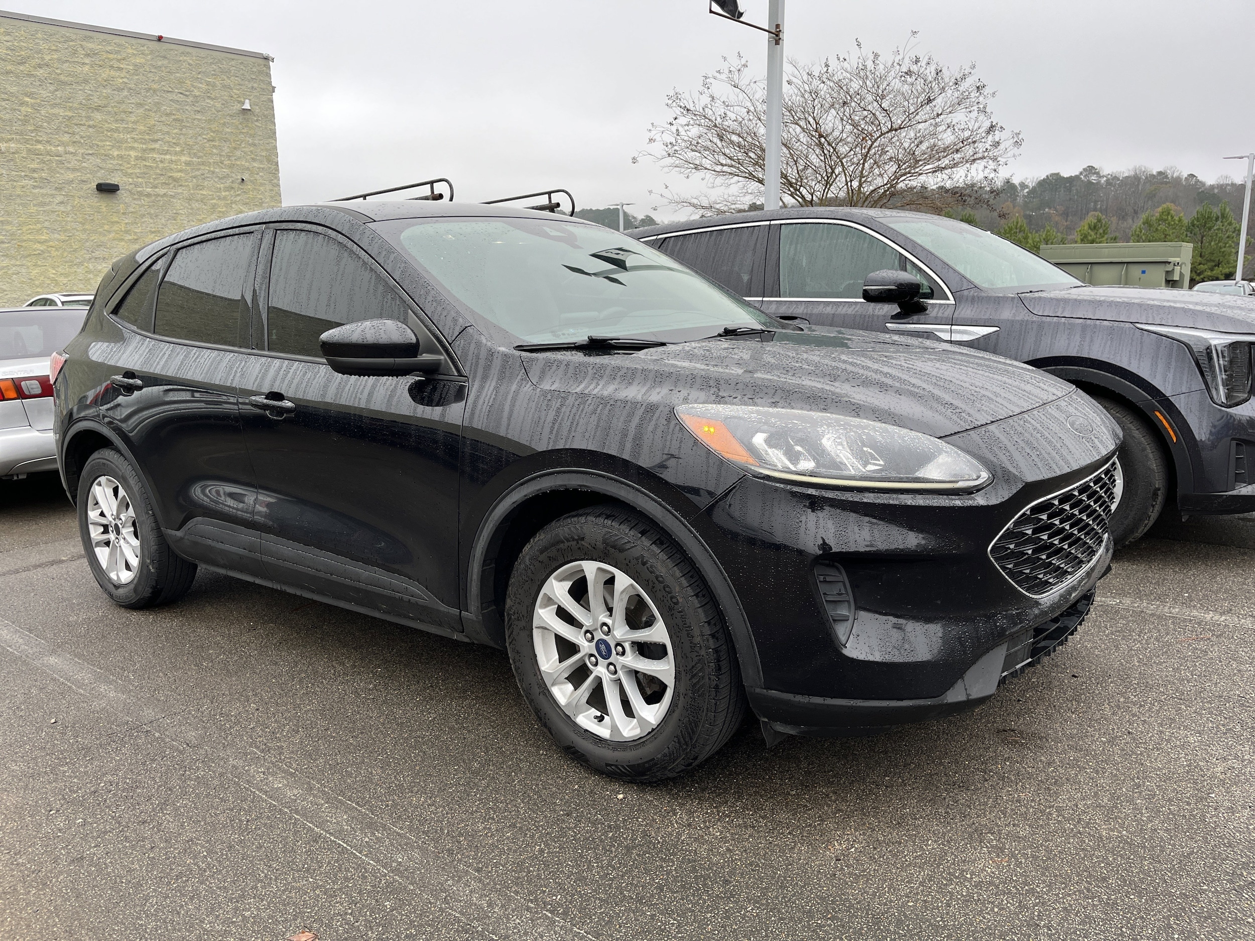 2020 Ford Escape SE's photo