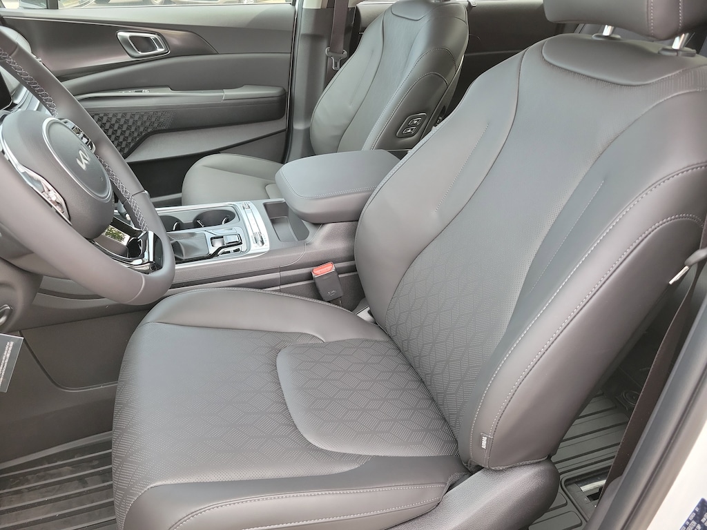New 2026 Kia Carnival SX Van Passenger Van