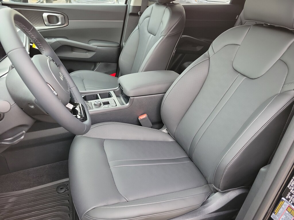 New 2025 Kia Sorento S SUV