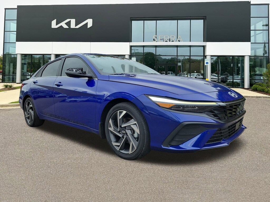 Used 2024 Hyundai Elantra Limited Sedan