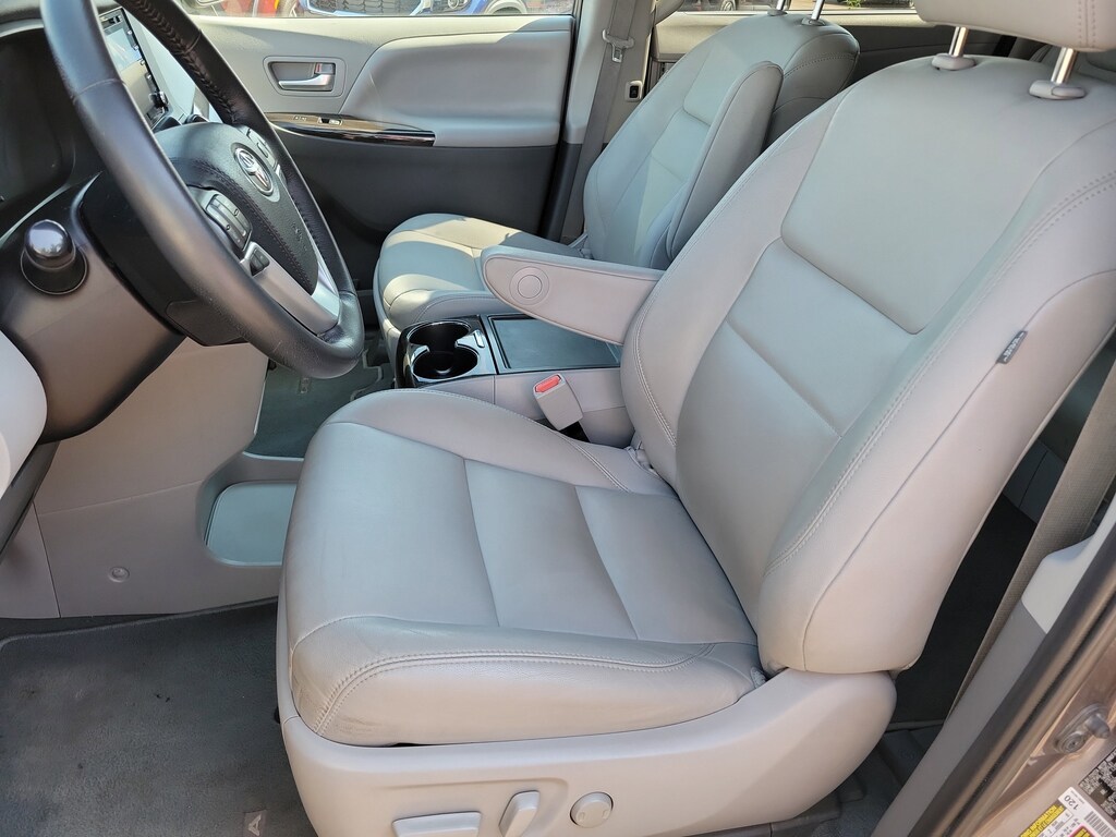 Used 2020 Toyota Sienna XLE Premium 8 Passenger Van