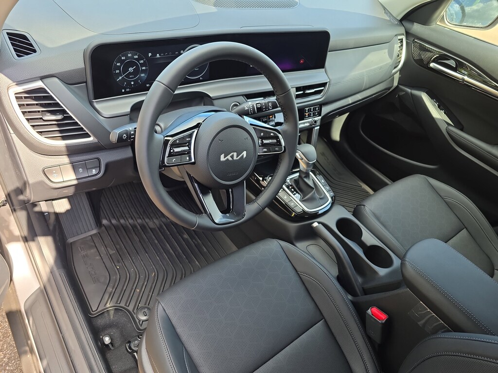 New 2025 Kia Seltos EX SUV