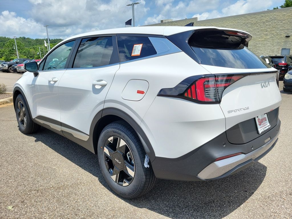 New 2026 Kia Sportage LX SUV