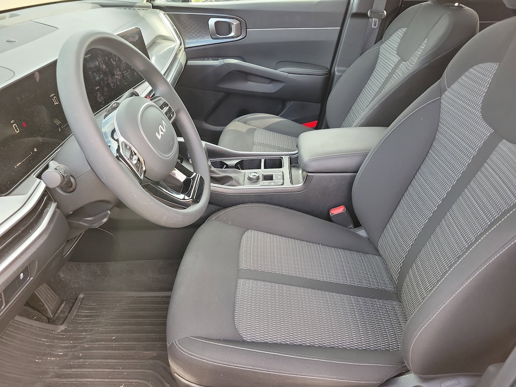 Used 2025 Kia Sorento LX SUV