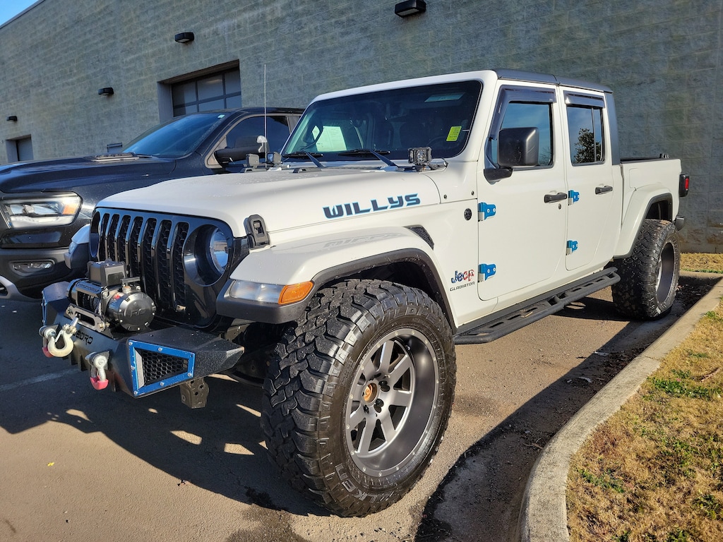 Used 2021 Jeep Gladiator Sport Truck Crew Cab