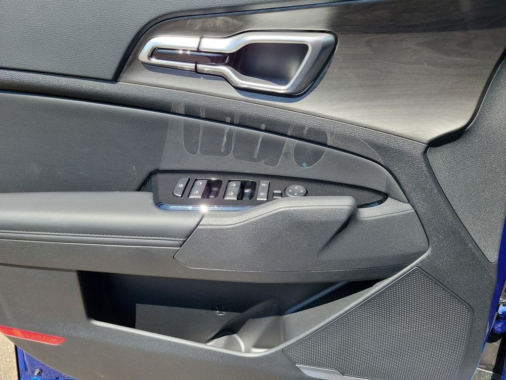 2025 Kia Sportage X-Line - Photo 28