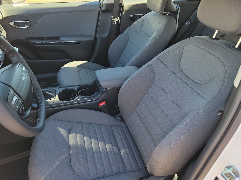 New 2025 Kia K4 EX Sedan