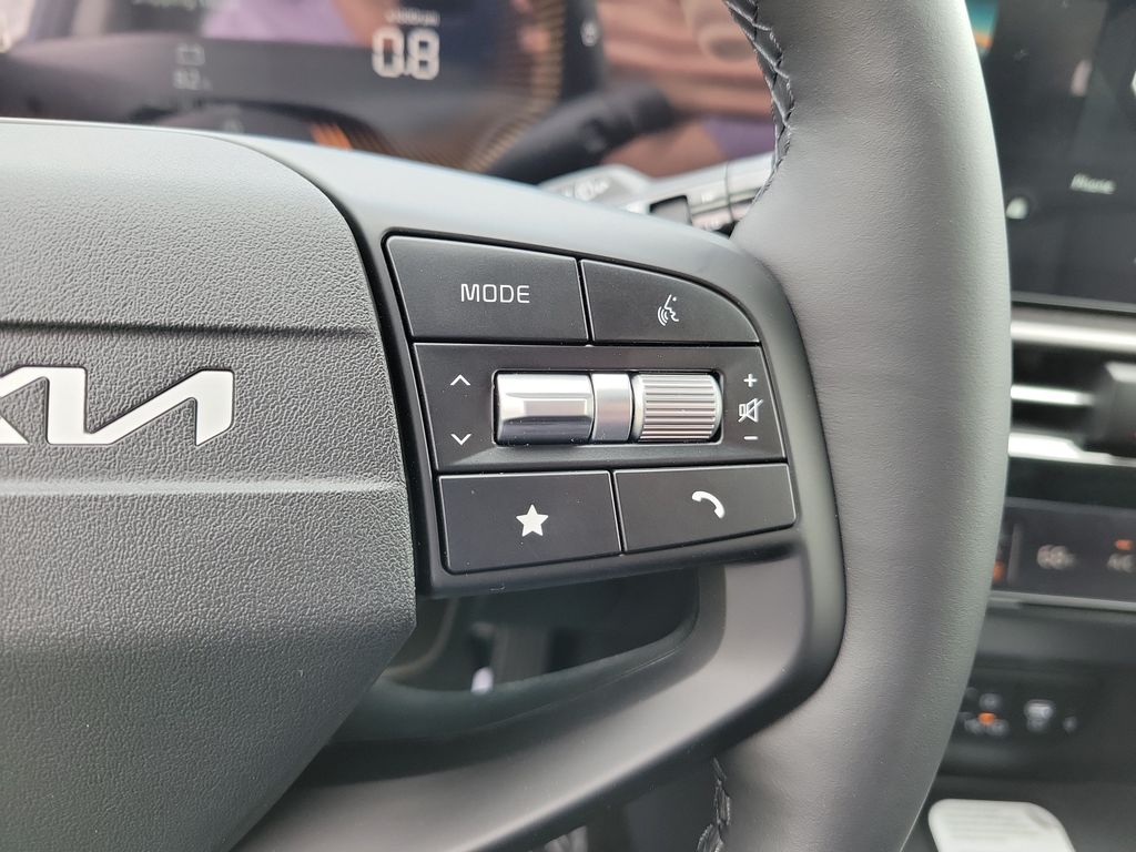 2026 Kia Sportage EX - Photo 22