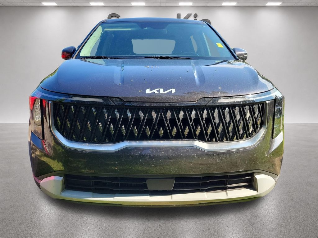 Used 2025 Kia Carnival LXS Van Passenger Van