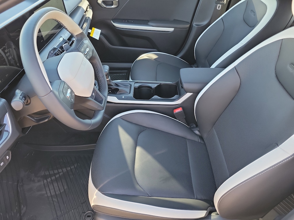 New 2025 Kia K4 GT-Line Sedan