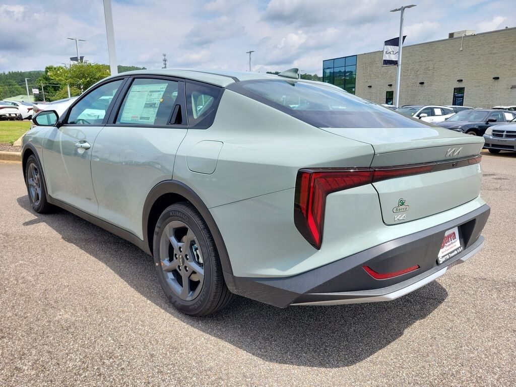 New 2026 Kia K4 LXS Sedan