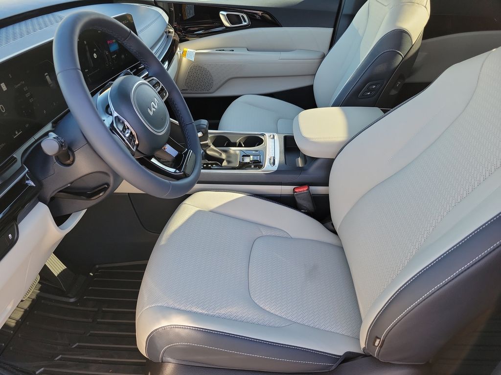 2026 Kia Carnival SX Prestige - Photo 9