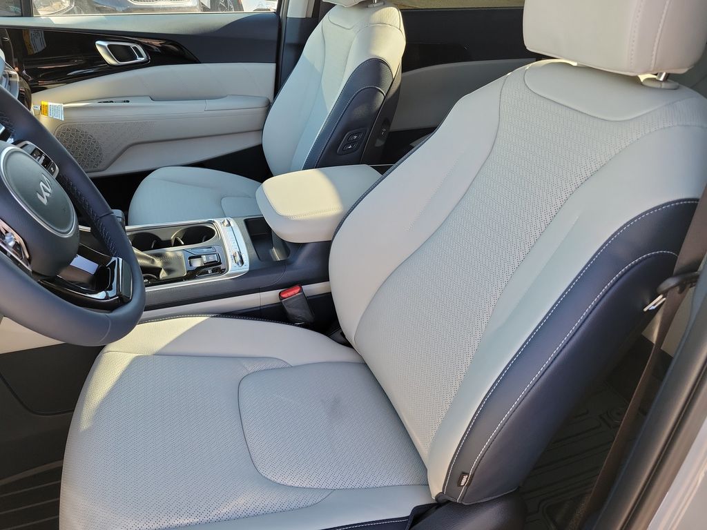2026 Kia Carnival SX Prestige - Photo 10