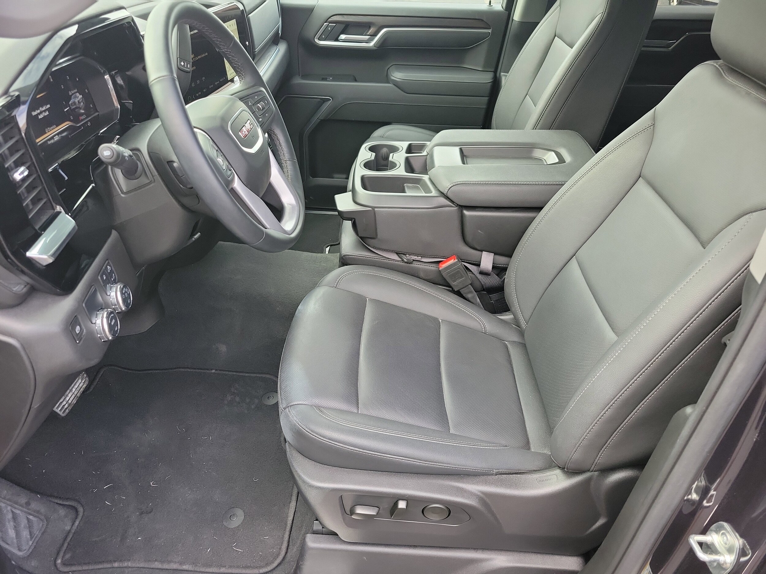 2025 Gmc Sierra 1500 SLT photo 3