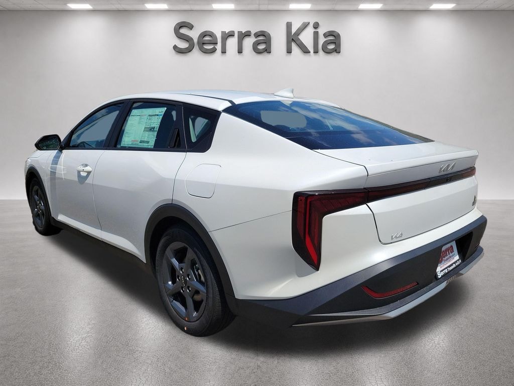 New 2026 Kia K4 LXS Sedan
