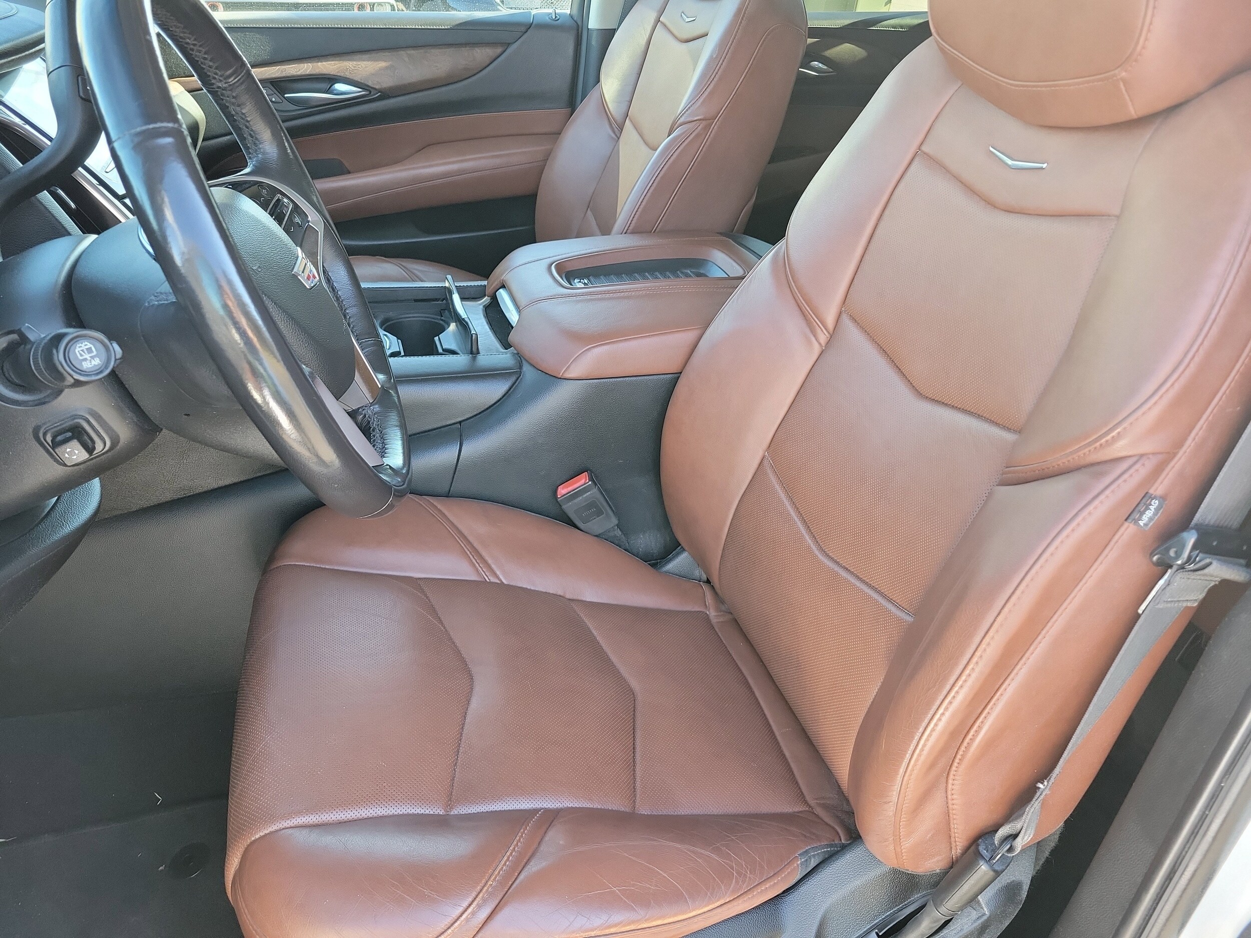 2019 Cadillac Escalade ESV Premium Luxury photo 3