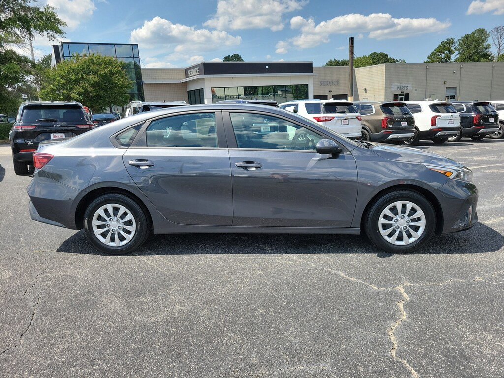 Used 2024 Kia Forte LX Sedan